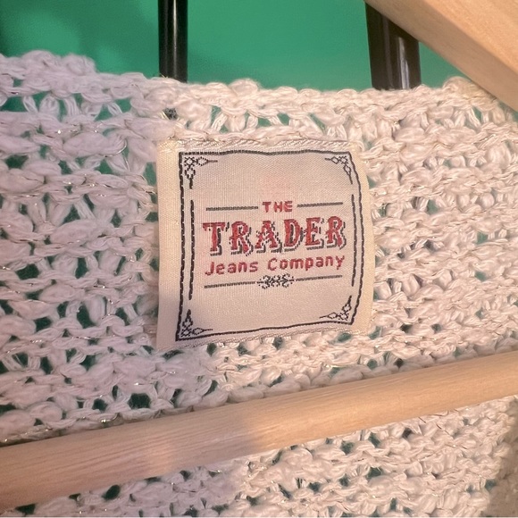 S Sparkling OpenWork Blouse V neck TraderJeans Co Creamy Color for Any Occasion - Picture 3 of 8